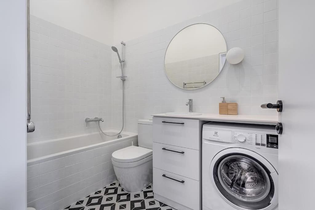 Spacious 2-Bedroom Flat In Old Town By Urban Rent 维尔纽斯 外观 照片