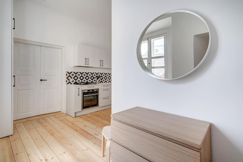 Spacious 2-Bedroom Flat In Old Town By Urban Rent 维尔纽斯 外观 照片
