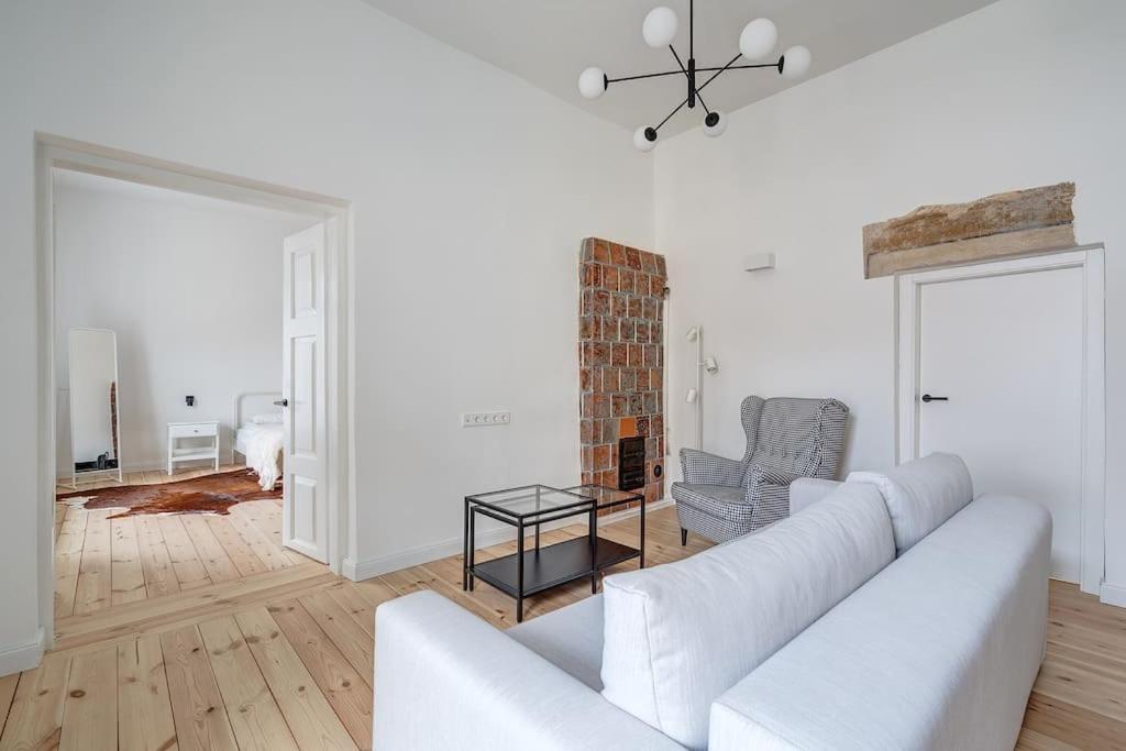 Spacious 2-Bedroom Flat In Old Town By Urban Rent 维尔纽斯 外观 照片